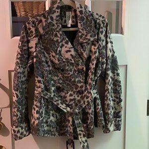 Marc Bouwer trench with belt, animal print, double breasted